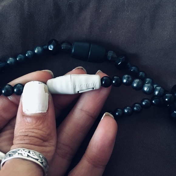 RARE Set of 2 Mommy Necklaces - Teething Necklaces - Picture 14 of 14